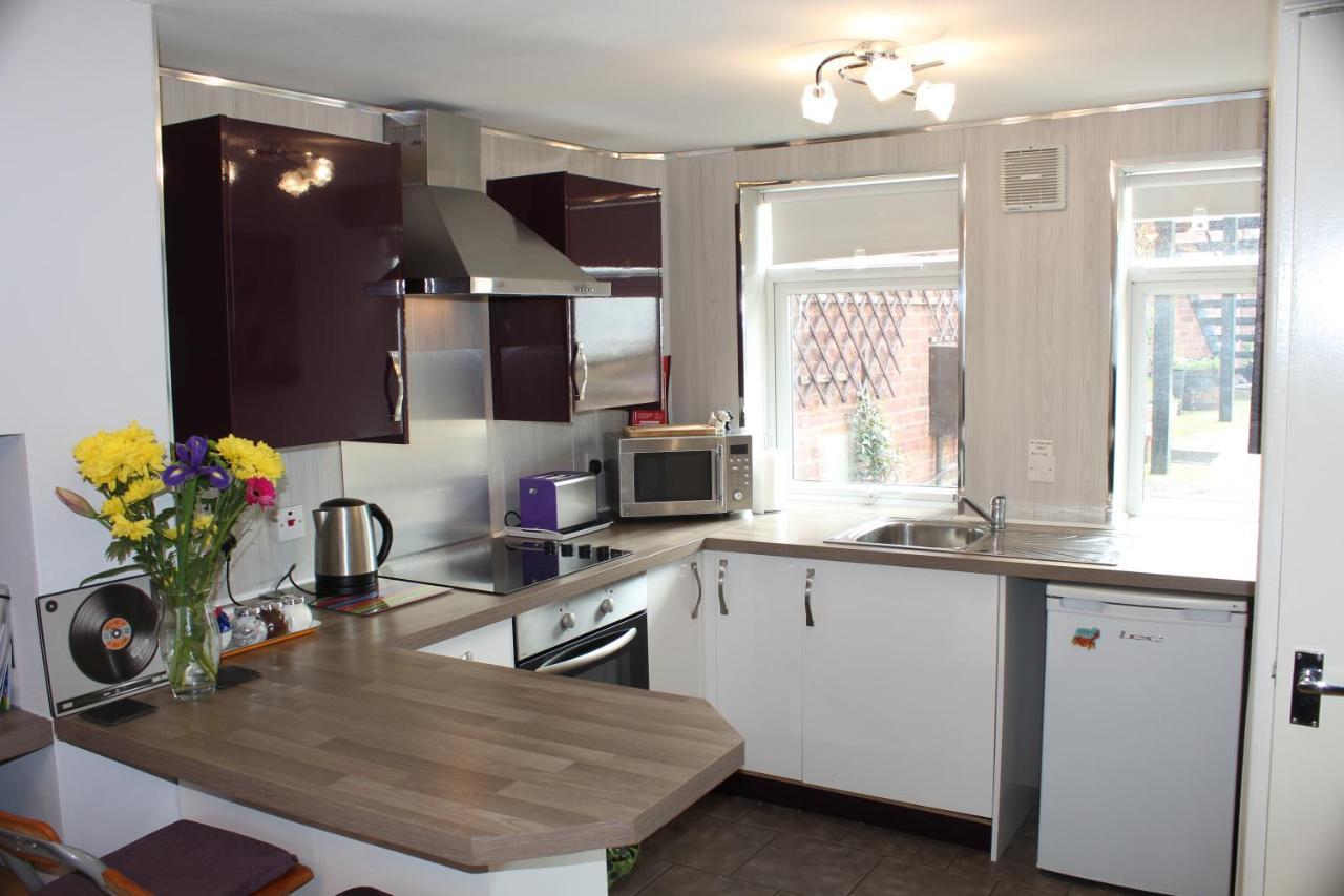 Apartamento Cadame Whitby Exterior foto