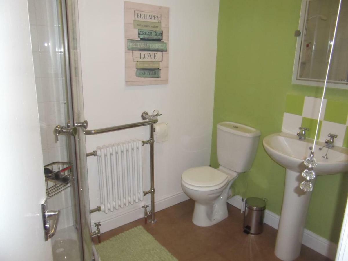 Apartamento Cadame Whitby Exterior foto