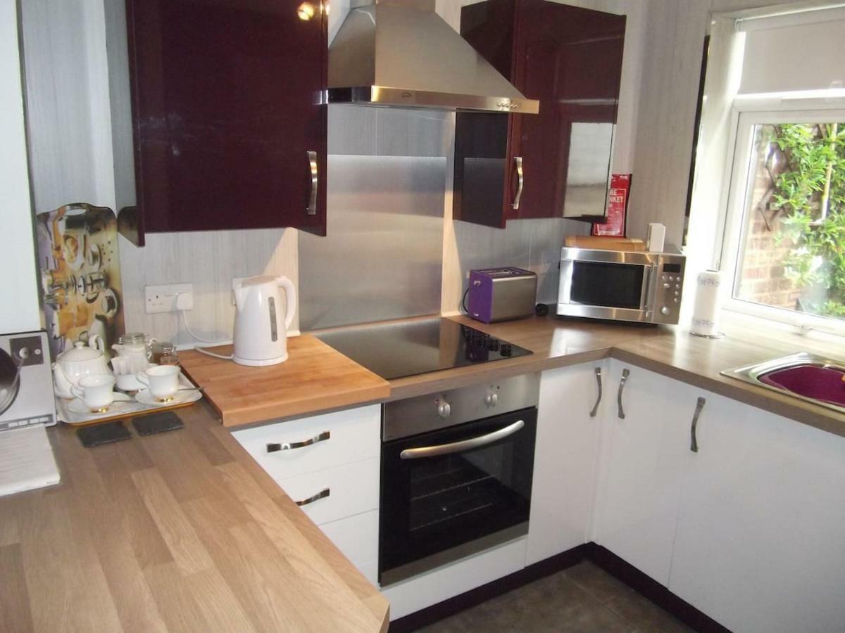 Apartamento Cadame Whitby Exterior foto